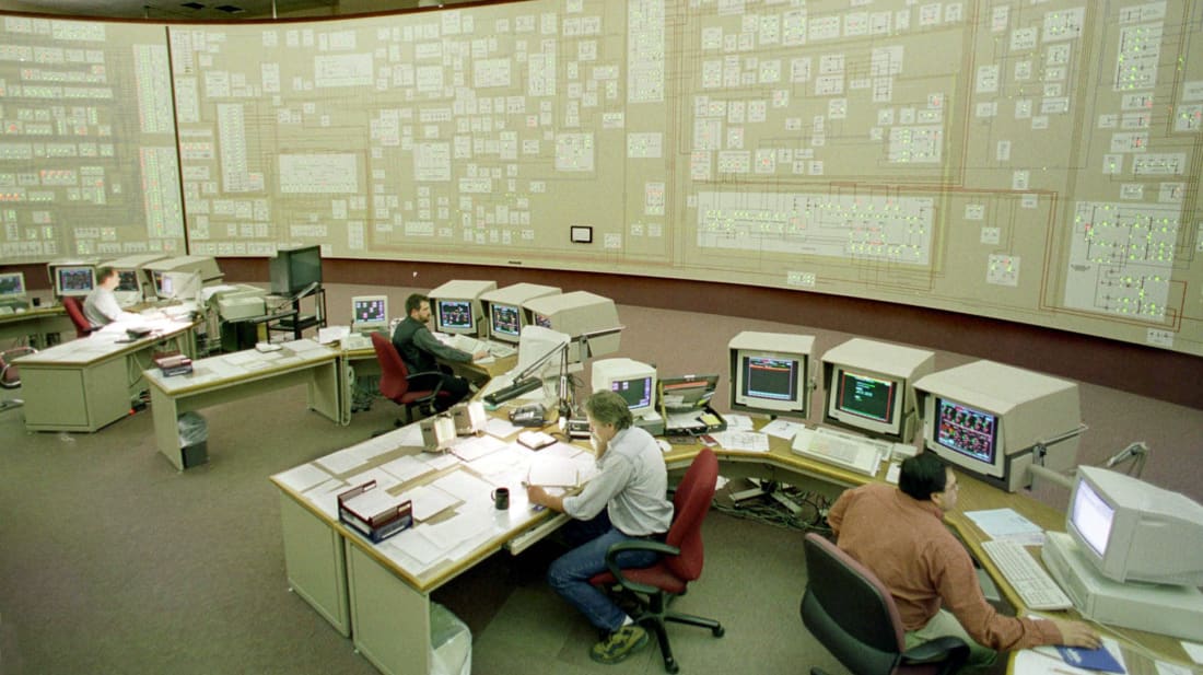 Employees at the Niagara Mohawk Power Company co<em></em>ntrol facility in Buffalo, New York, go through a round of Y2K testing toward the end of December 1999.