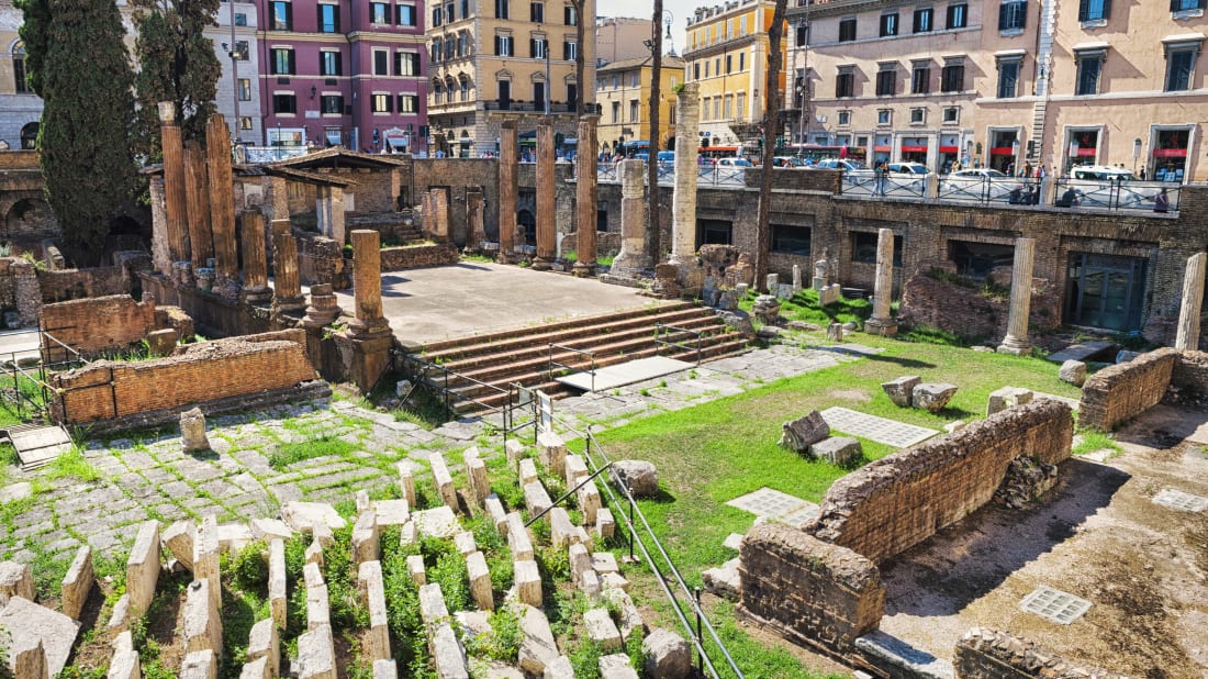 iStock.com/Largo di Torre Argentina