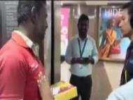 Widespread outrage has erupted against Mantri Square Mall, with accusations that it is insulting delivery workers. (News18 Kannada)