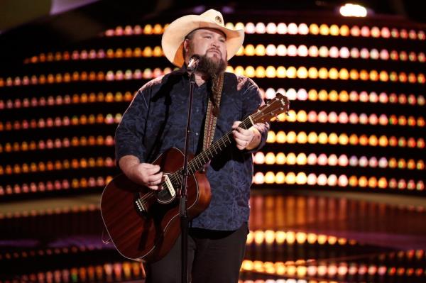 Sundance Head's blind audition on "The Voice" was praised as one of the best in the show's history.