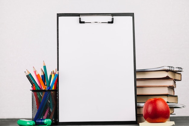 第一个载人航天科学实验空间站叫什么一号