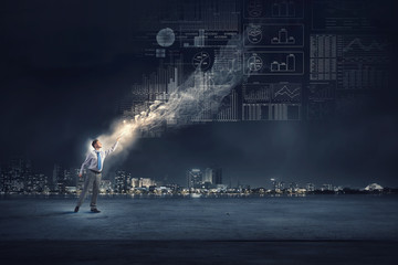 第一个载人航天科学实验空间站叫什么一号